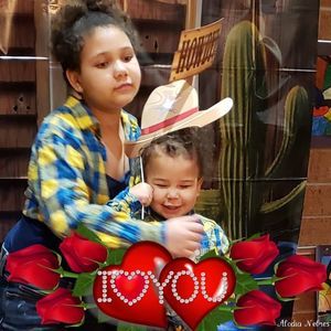 Meet your Posher, Maria